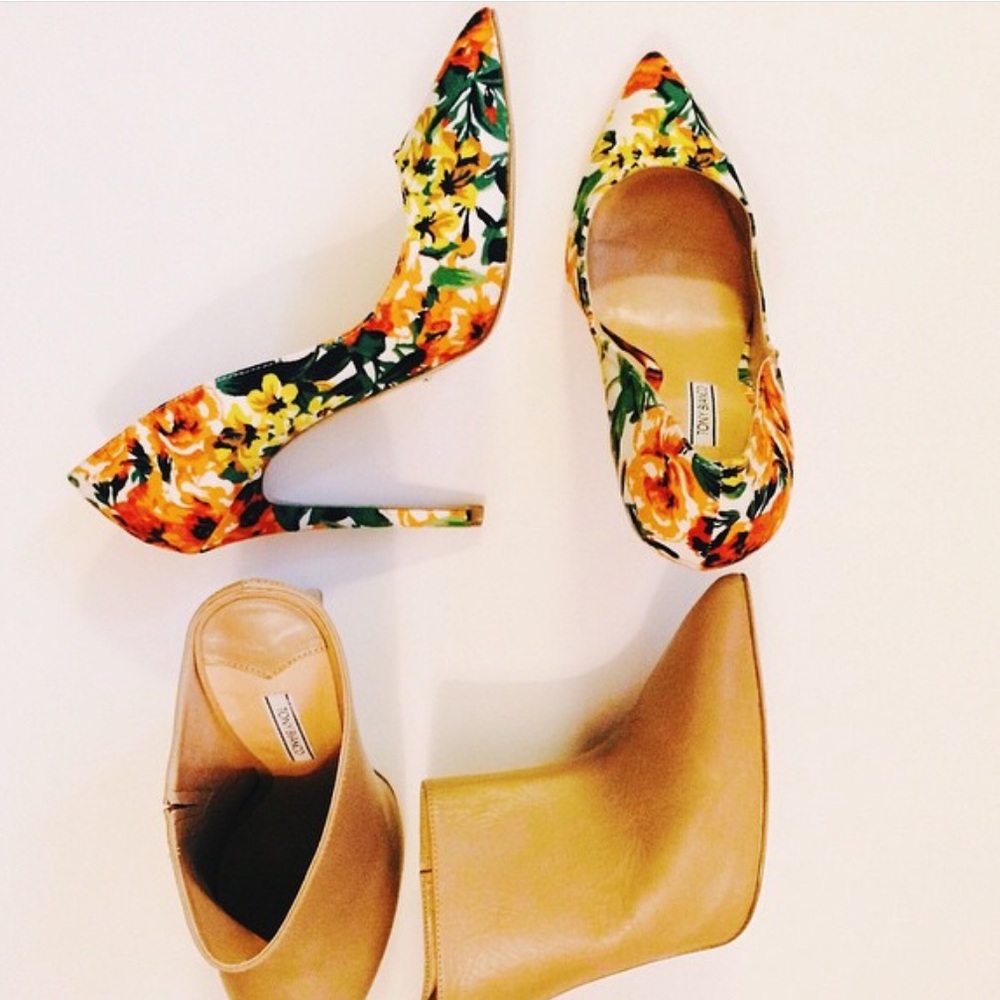 Tony Bianco Floral Pump - only worn once